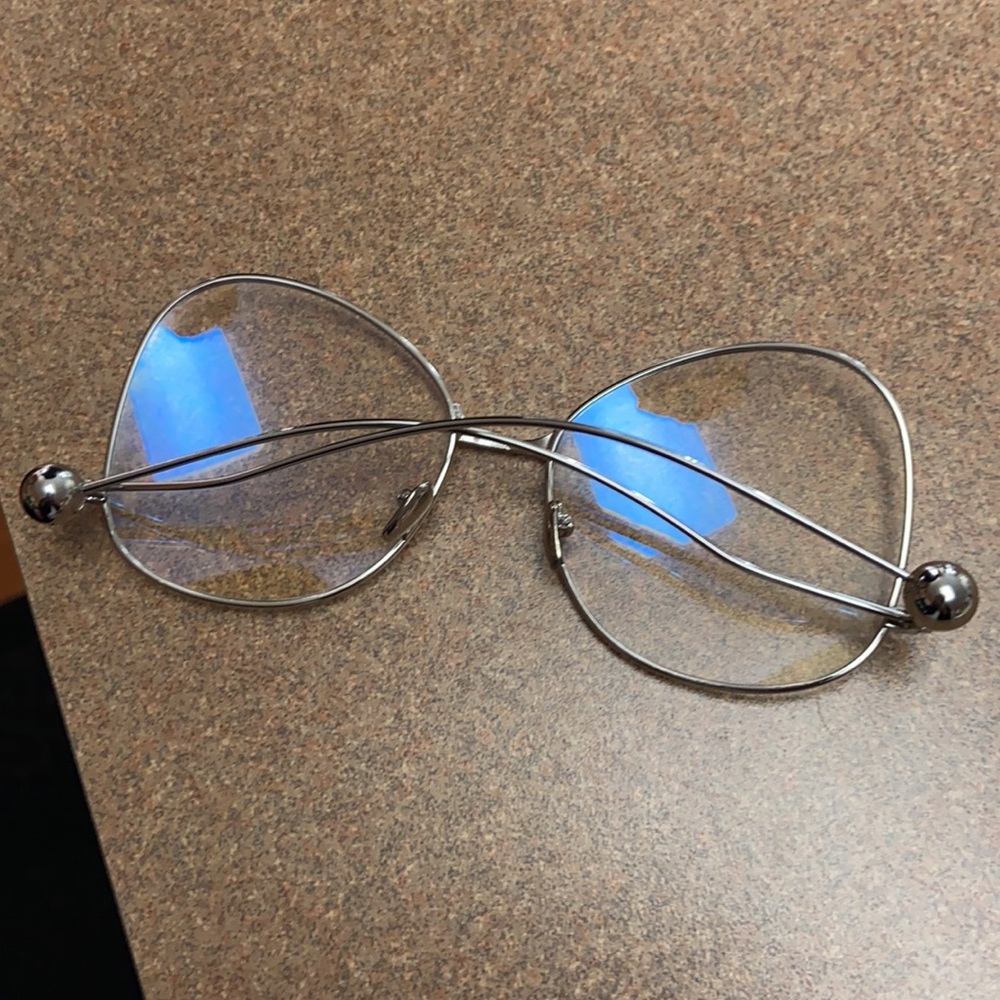 Uniquely Designed Eye Glass Frames - image 8